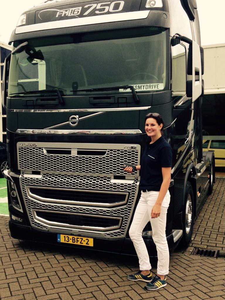 itsmydrive's tweet photo. Kom vandaag naar de tweede dag van het #Provkör event van @HarrieArendsen Hengelo! #Proefritten #WhereCarsMeetTrucks http://t.co/ekBuJCZM2L