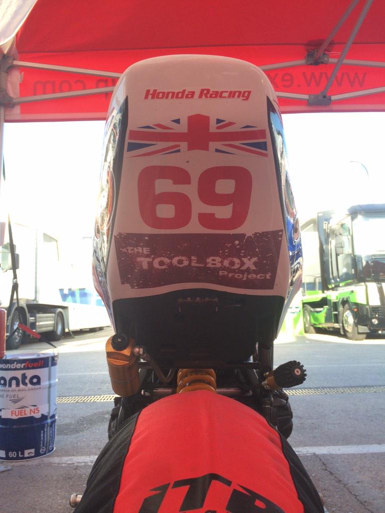 JoshuaHarland's tweet photo. Race day! (15.05)
@WILSportracing 
@thewoodenfloors 
#TheToolBoxProject
#HeldRiderEquipment http://t.co/gm6Z55JsSm