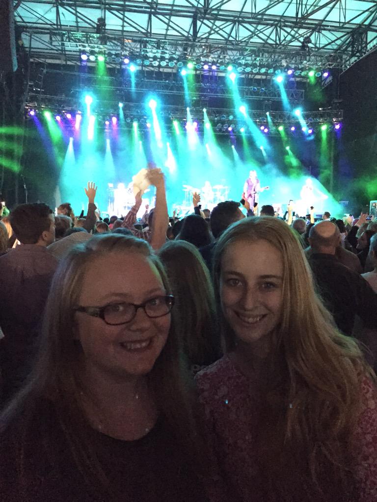 Winstead890's tweet photo. Had soooo much fun! Thank you @KeithUrban for being so wonderful! #Washington #puyallupfair http://t.co/uJ71Y8byiG
