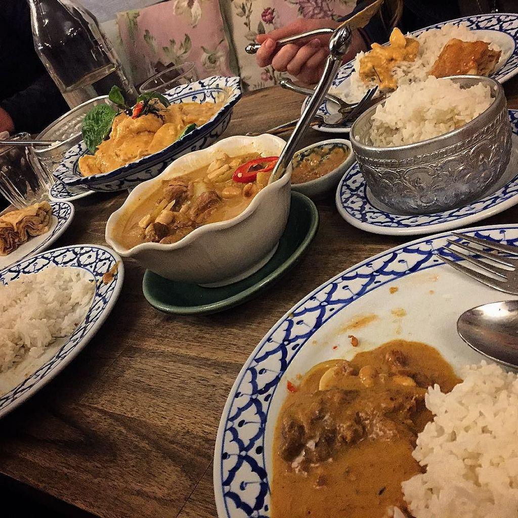 aaronmeredith's tweet image. Good Times. Good Thai. 🍚🍣🍖🍴#aaronsmelbournefoodtour #jindathai #abbotsford ift.tt/1On4pI1
