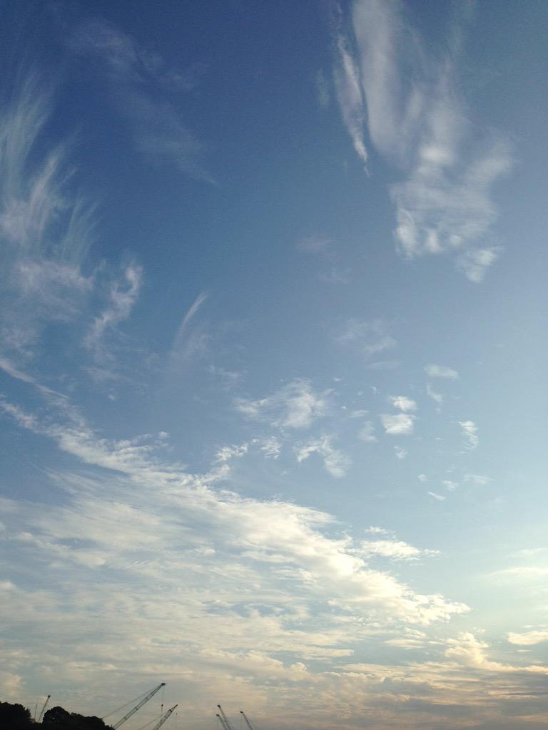 wearethespace1's tweet photo. 雲が綺麗だ。 http://t.co/UoBLBPebUY