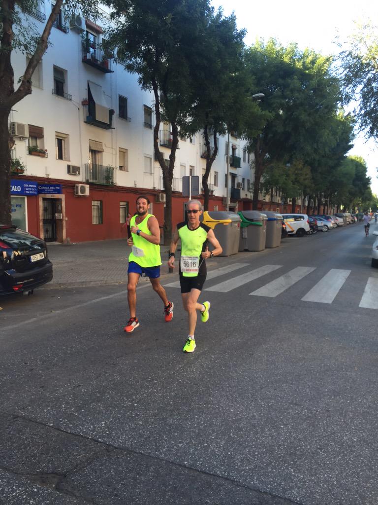 JuanSaavedraa's tweet photo. Carrera Popular ROCÍO DE TRIANA "Triana" http://t.co/SYw9A05HiQ