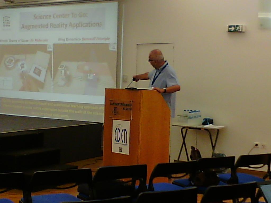 cesirecat's tweet photo. Science to go: augmented reality in #physics #occathens http://t.co/tBXgIjtLHw