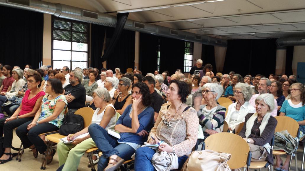 PConstClot's tweet photo. Avui parlem a la Sedeta #bcn sobre quin #procesconstituent volem fer i com. #PoderConstituent #DesdeBaix http://t.co/zsDTjeUnTn