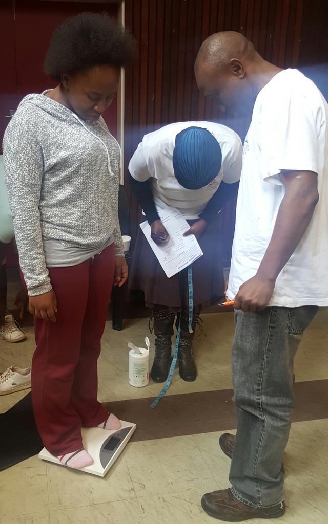 Peniel_SDA's tweet photo. @Peniel_SDA Medical Missionaries taking BMI measurements. Knowing ur BMI helps with making healthy lifestyle choices! http://t.co/fiVE7qh5Hk