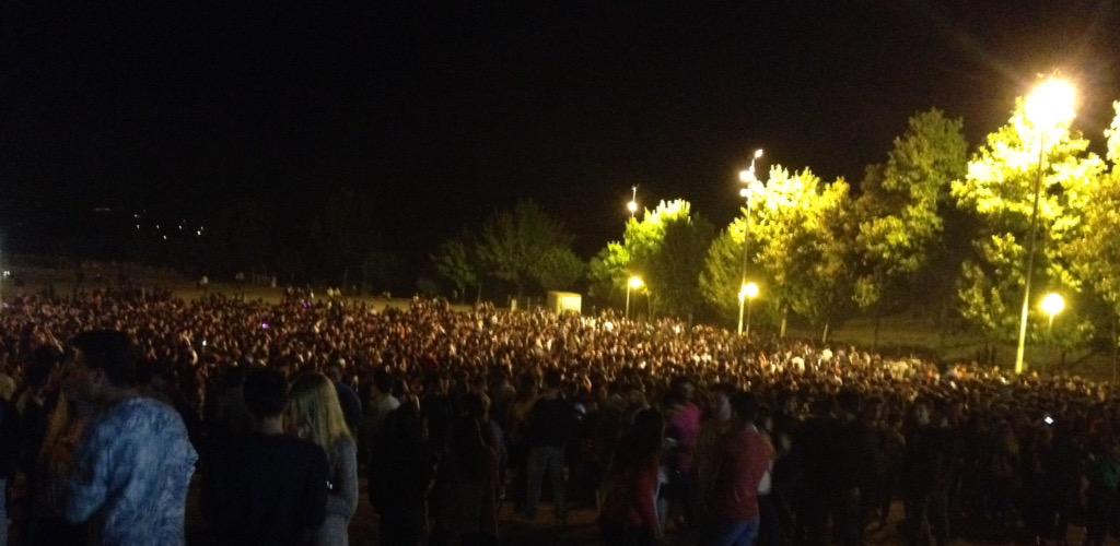 AndreaCom23's tweet photo. - ¿DÓNDE ESTÁS?
- DONDE LA CARPA
- ENTENDIDO. 
#FiestasMajadahonda http://t.co/FcYVCopSGI