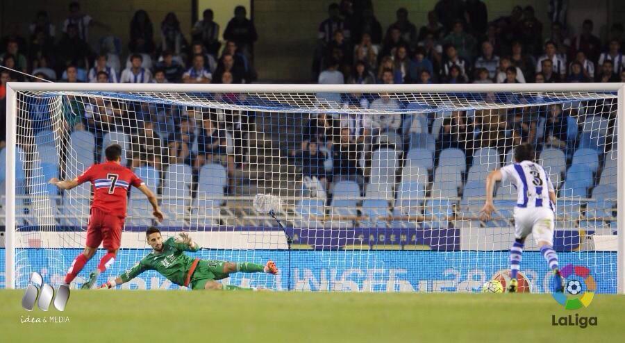 RCDEspanyol's tweet photo. Felicitats @GerardMoreno9 @Eprr_Enzo @chicoperez11 pels 1ers gols amb l'#RCDE! ¡Y a todo el equipo por la victoria! http://t.co/TV18SapgfW