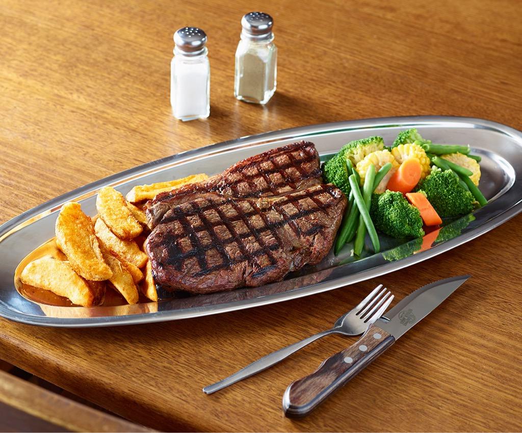 OutbackJacks's tweet image. 1KG STEAK CHALLENGE! 
You've got 30 mins ⌚️ Could you eat all this?
#OutbackJacks #Steak