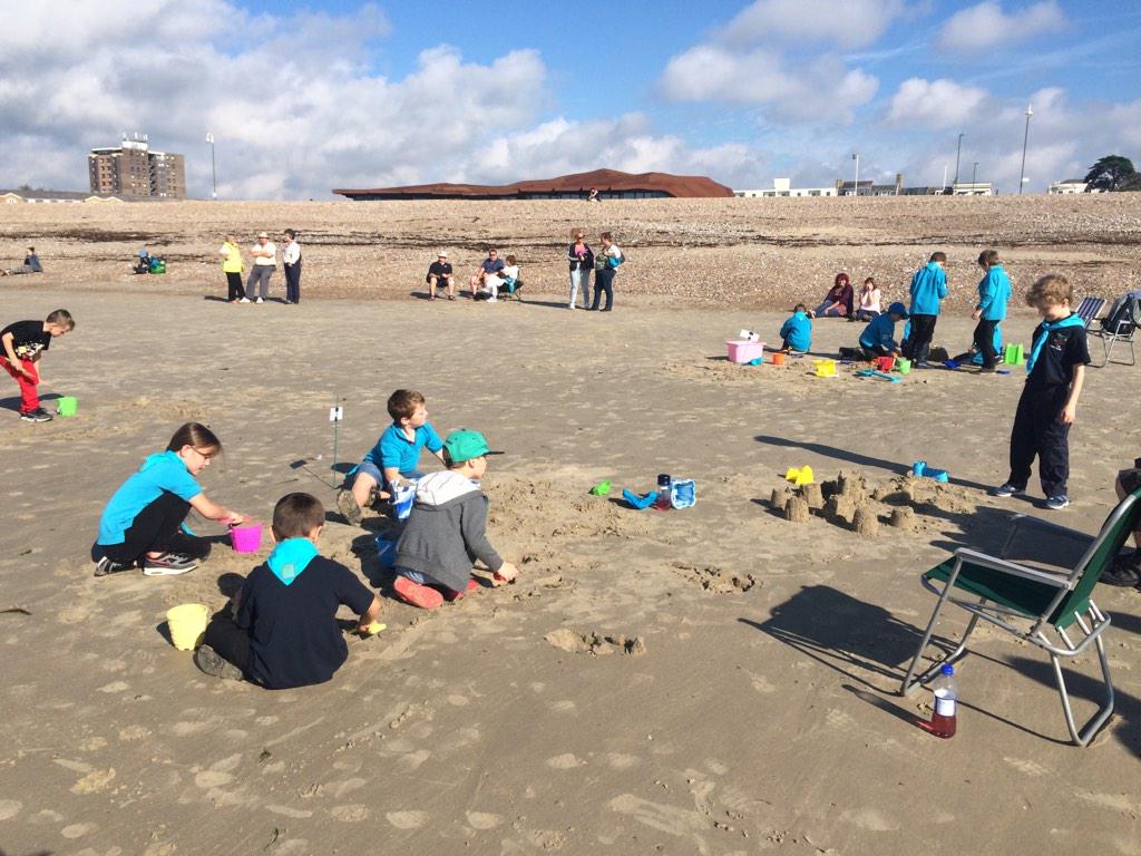 7thAirScouts's tweet photo. District beaver sandcastle competition in full swing #beavers #sandcastle @WestSussexScout http://t.co/2A0b8a2yT4