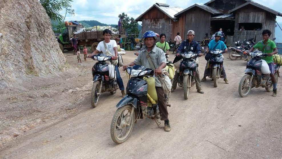 travelwithus's tweet photo. The start of our motorcycle rice distribution at the base of Napon village/Chin state #HelpMyanmar http://t.co/145ErGbcVl