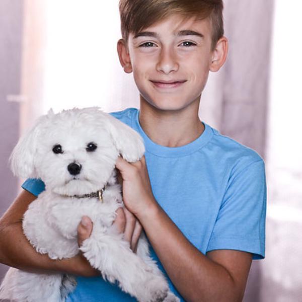 JohnnyOCroatian's tweet photo. I love your dog Bentley, he's so cute @johnnyosings 😍😘 #JohnnyPhoto http://t.co/ZFVnXHVeEN