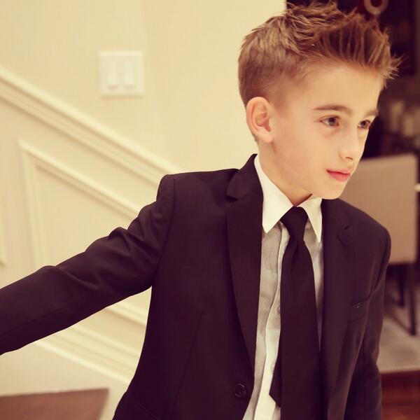 JohnnyOCroatian's tweet photo. I love It hair up! You're so hadsome @johnnyosings !!💘💞💕💓💖💗😍😚😘 #JohnnyPhoto http://t.co/1nnzWTOnfq