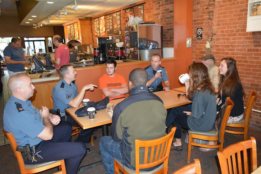 OfcTellier's tweet photo. I attended our 1st #CoffeeWithACop today.  Thanks to the citizens who came out and to @Brueggers for the coffee! http://t.co/0zrs21IRNf