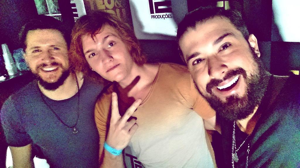 Noite top com os amigos 👊👊👊👊👊 @teoteoeedu <a href="/TeoeEdu/">Téoeedu</a>