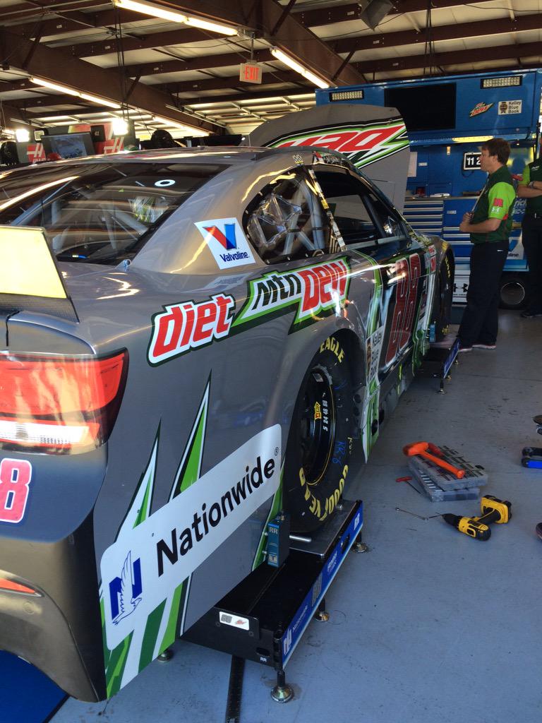 Hendrick5Team tweet picture