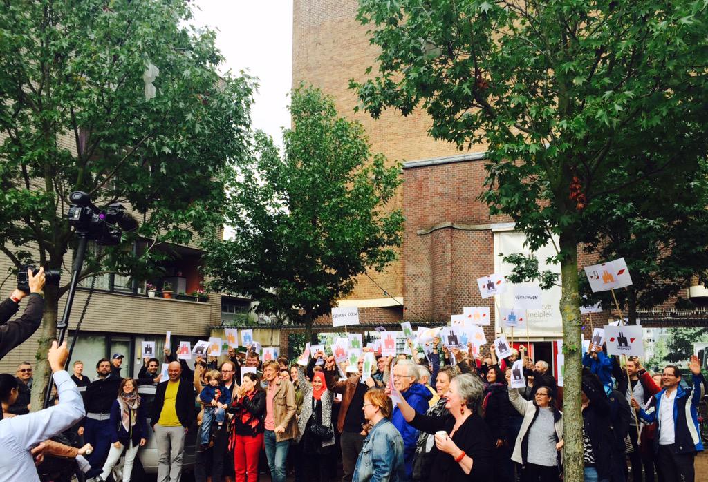 Dit zijn de mensen van #020west! Fijn dat jullie Voor Midwest staan <a href="/GeefomdeJanEef/">Jan Eef</a> <a href="/dewestkrant/">De Westkrant</a> <a href="/020West/">Stadsdeel West</a>