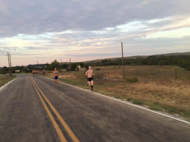 TCU_XC's tweet photo. Awesome LR by the TCU Men's this morning at Chapel Creek! #TCUXC http://t.co/rx5dWUEncZ