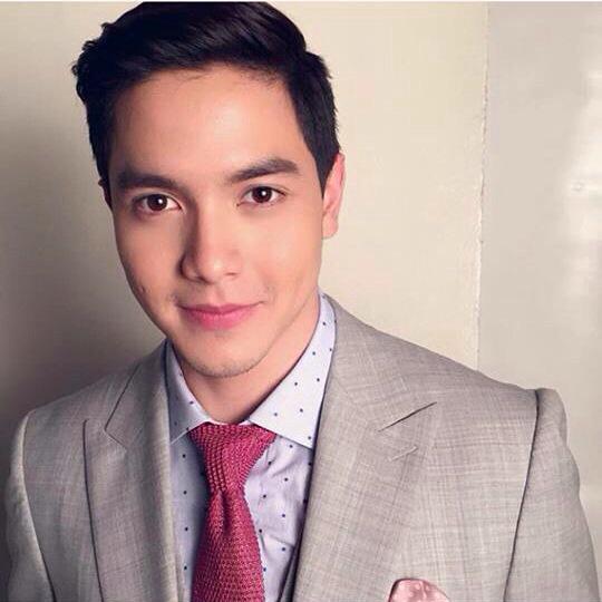 MaineAlden16's tweet photo. Excited na ba kayo?
@aldenrichards02 at @mainedcm sa @KM_Jessica_Soho mamaya na!
#ALDUBLoveteamOnKMJS http://t.co/9uxGcsBRby
