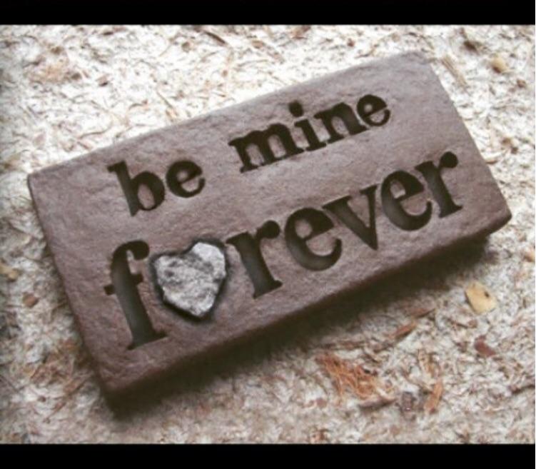 Be mine тест. Be mine логотип. Be mine текст. оффенбах би майн. Be mine картинки.