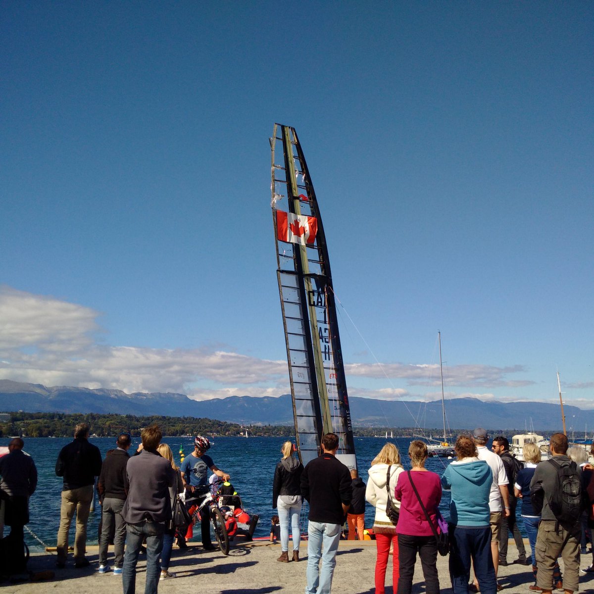 AB_Cclass's tweet image. Et malheureusement, la semaine finit mal pour @ClassC_ETS 
Dessalage, aile abîmée... 

#CclassCat #LittleCup2015