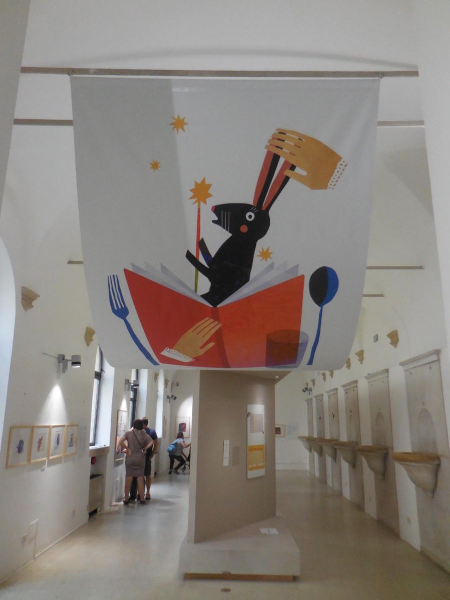 andersentwitt's tweet photo. A Palazzo Forti la mostra di @GiuliaOrecchia "Giochi, aria, luce" @FestivalTocati #tocati2015 http://t.co/IAWAMm21rG
