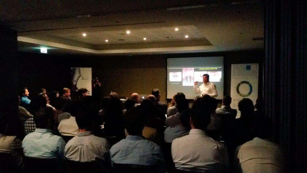 EMarti_KLOCKNER's tweet image. Pasando el día con Dr. Marius Steigmann en Coimbra #klocknerimplantsystem #botiss Lets to manage tissue!