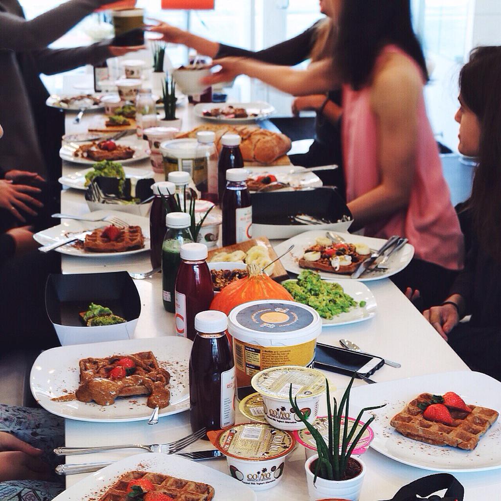 maxineali_'s tweet photo. Loved hosting the PBP breakfast with @natashalipman &amp; @plantbasedpixie at @laborganic. Thanks @coyo_uk @MeridianFoods http://t.co/3L9JNXidgp