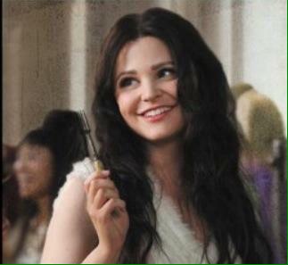 H0RSESANDHER0ES's tweet photo. @parrillapncakes #OUATCOUNTDOWN 7 omfg ONE!MORE!!WEEK!!! I couldn't choose one omg my precious little princess✨✨ http://t.co/hRETplCmFY