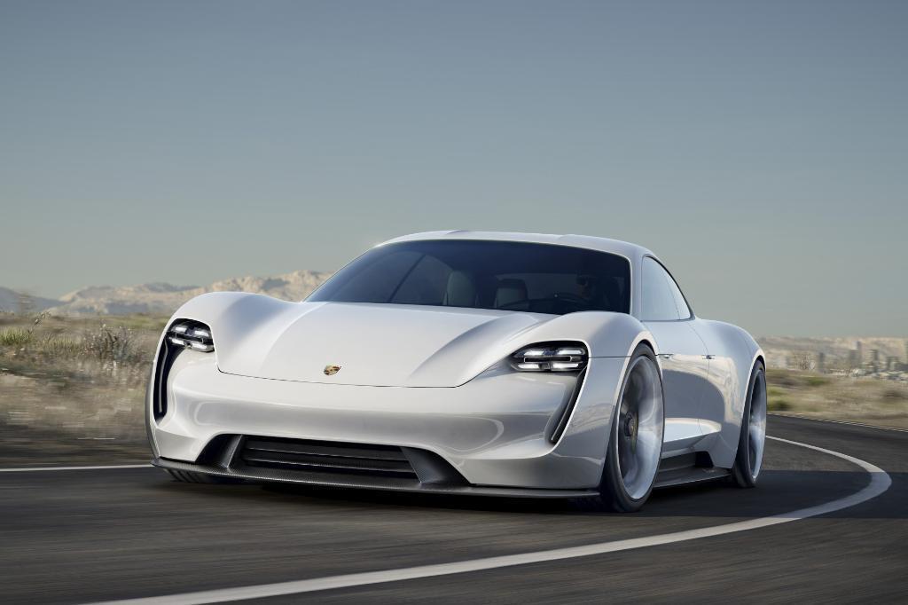 Carfanatic15's tweet photo. Porsche posits a new pure-electric sports sedan—Konzept Studie Mission E. http://t.co/snj2RZCmuy