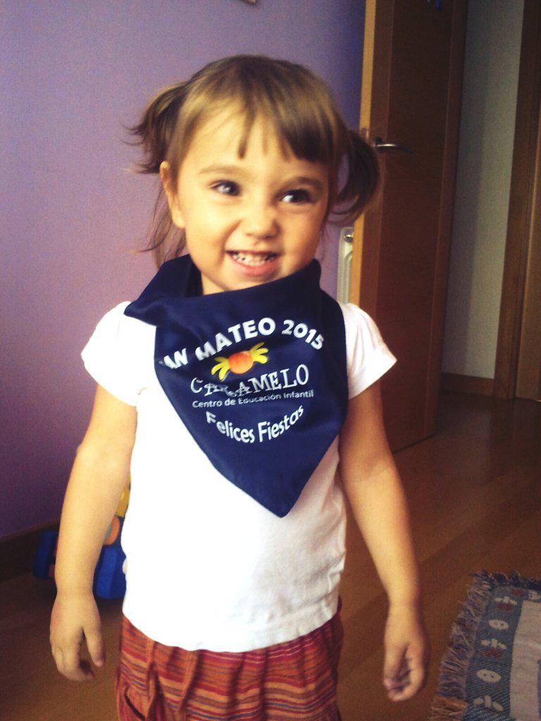 dr_mateo's tweet photo. Uxue de chupinazo de San Mateo con su pañuelo de @CARAMELOOLGA!! A disfrutar estos días de fiesta! http://t.co/tXlP3t5vVf