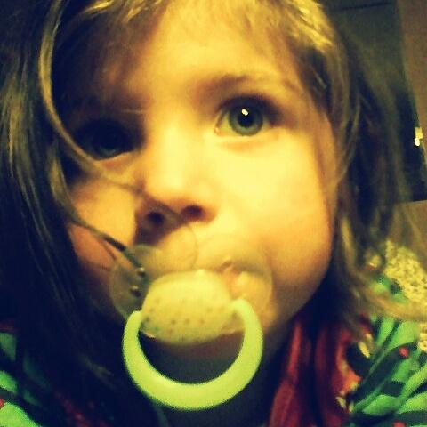 EmiAntoine's tweet photo. Mon bonheur, ma vie ma cousine ❤👌👧 http://t.co/QXG2xi9GeE