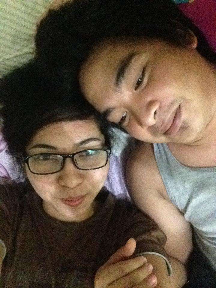 Andreadguzman's tweet photo. Mandatory selfie while reviewing ^_^ Happiest week for the month of september, 7days of happiness and love #QT12 http://t.co/8fquruJVhU