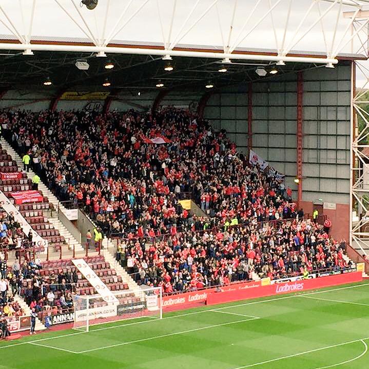 AwayDays_'s tweet photo. Aberdeen fans at Hearts today. #coyr http://t.co/Z0NTSqqFNf