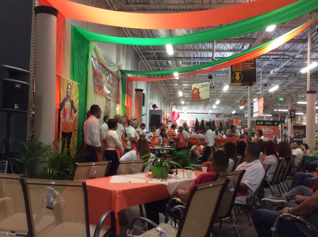 Great Customer Service Always! 
Congratulations to all the associates that were recognize this morning@6407