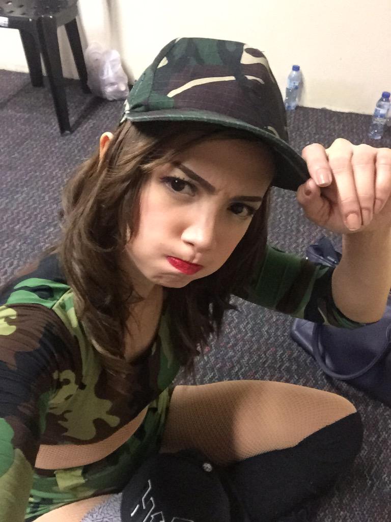 SHOWTIMERUBY's tweet photo. GGV TONIGHT....Representing all the Women.,Salute...... http://t.co/nxrYacBcRS