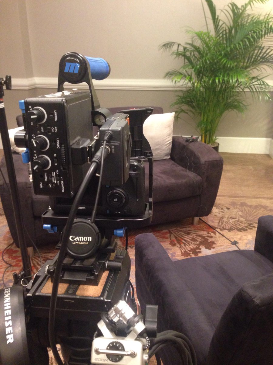 creditkarma's tweet image. Filming more of #MyMoneyStory today. Open slot right now, #FinCon15. Come get a gift card!!