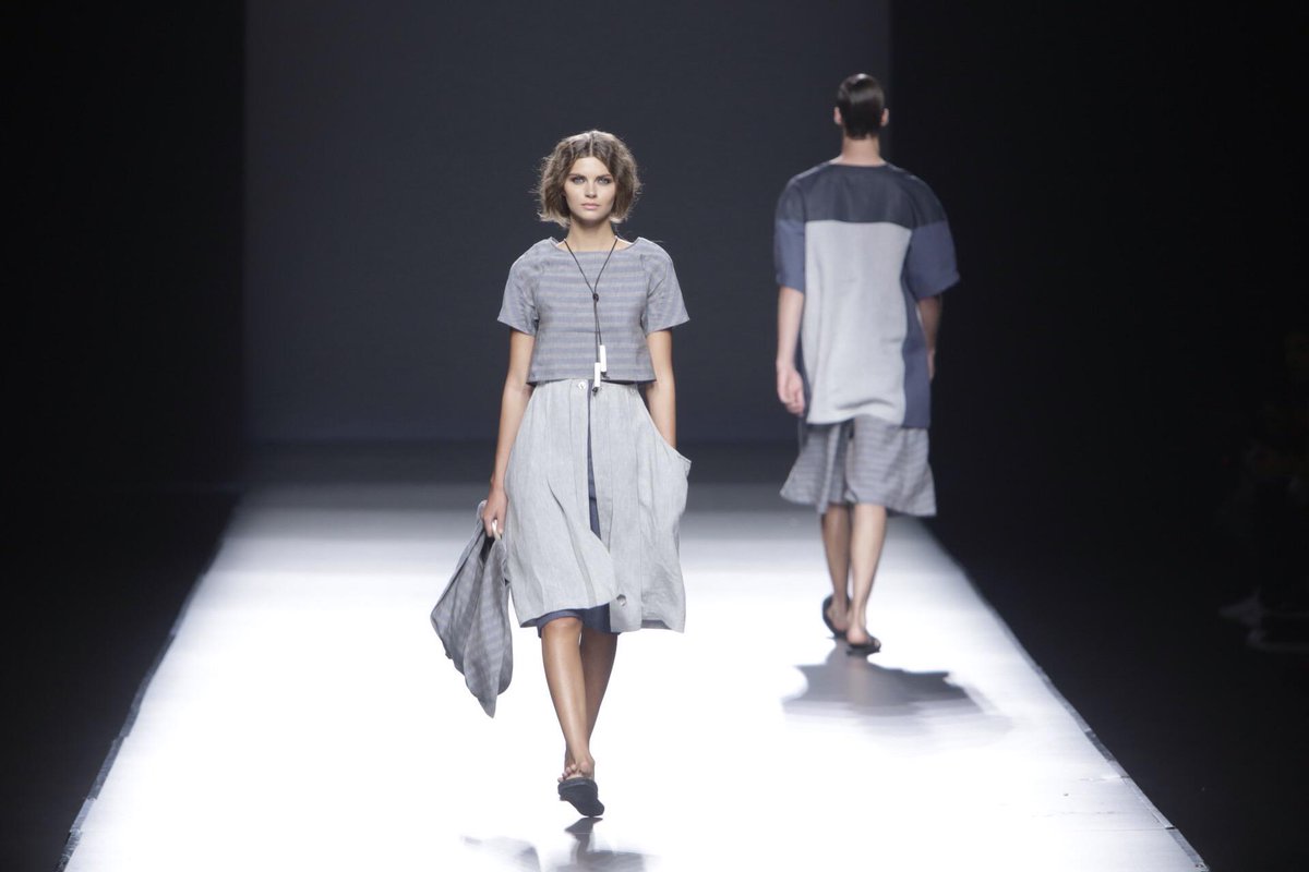MBFWMadrid's tweet photo. @yo_dona Sigue disfrutando de lo mejor de la moda española en #MBFWM15 http://t.co/mvC65Tb8jk