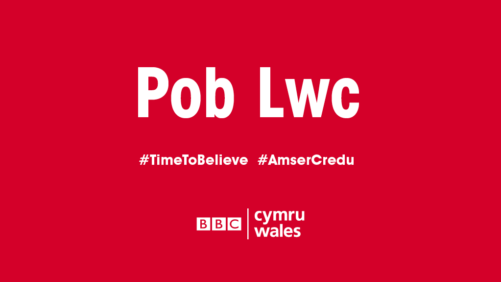 BBCWales's tweet photo. C'MON CYMRU!

#RWC2015
#TimeToBelieve🏆 
#WALvURU🏉 http://t.co/IlCd7GEneN
