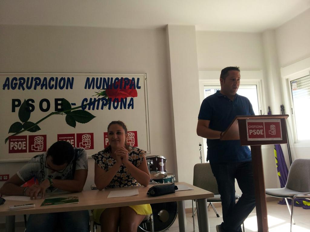 10go_blanco's tweet photo. Hoy nos deja nuestro secretario general @10go_blanco. Compañero gracias por todo http://t.co/E7zewQ8lmw
