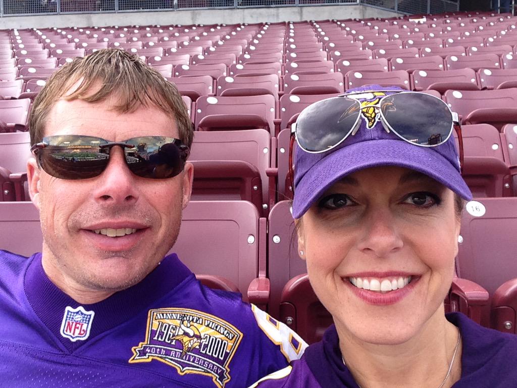 elleyKVan's tweet photo. We're here for you.  Skol Vikings, let's go! #Vikings #needawin http://t.co/tlQStAHXmD