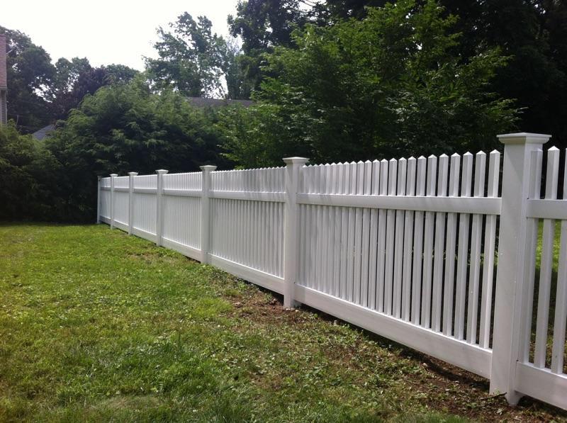 masterhalco's tweet photo. White #vinyl picket fence! #masterhalco has the materials for all your #fence projects! http://t.co/Cn6Z7dJVZ6