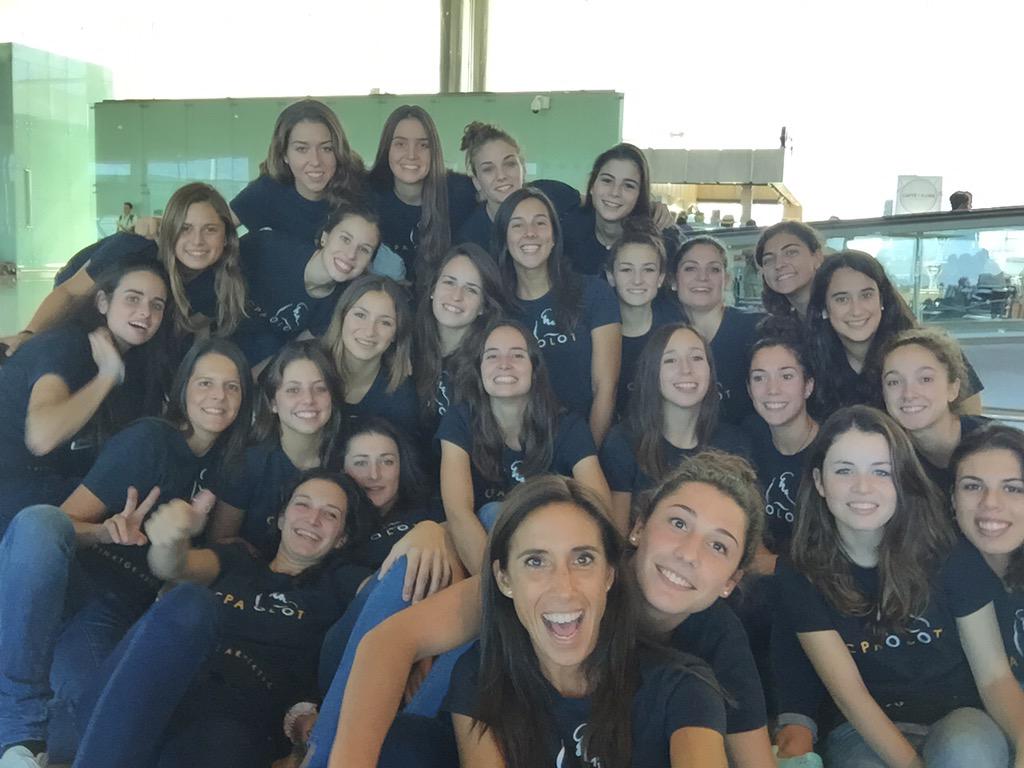 esterfabrega's tweet photo. Marxem!!! Cap a Cali falta gent... #patinatge #cpaolot @olotelevisio @lesportiucat @UFECcat http://t.co/r9RPdsuEQg