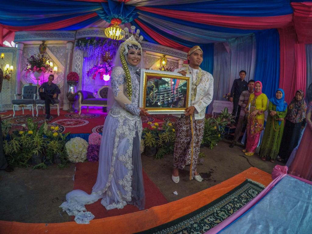 Happy wedding <a href="/cokichokz/">COKI</a> &amp; <a href="/shyntadinni/">Mama Kikau Havina</a> 😁