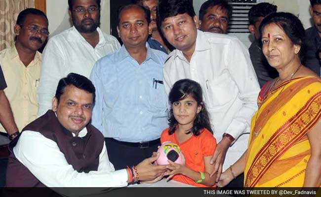 ndtv's tweet photo. 8-year-old donates savings to drought-hit farmers http://t.co/kxEQB1G7BX http://t.co/8ULxKRsy9D