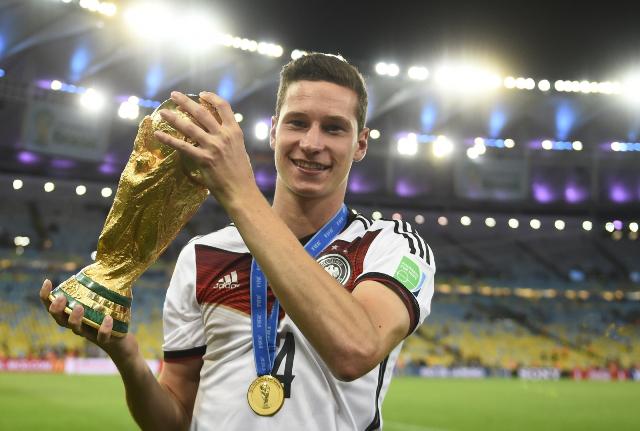 Happy Birthday..  Julian DRAXLER
20 September 1993 