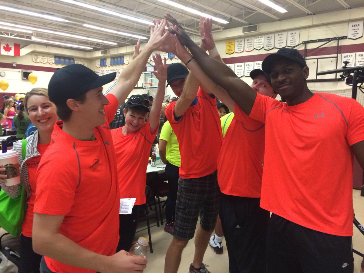 motionball's tweet photo. High fives to start this amazingly awesome day! #MarathonOfSport #MOSwpg @motionballwpg http://t.co/HDbg07Lq1k