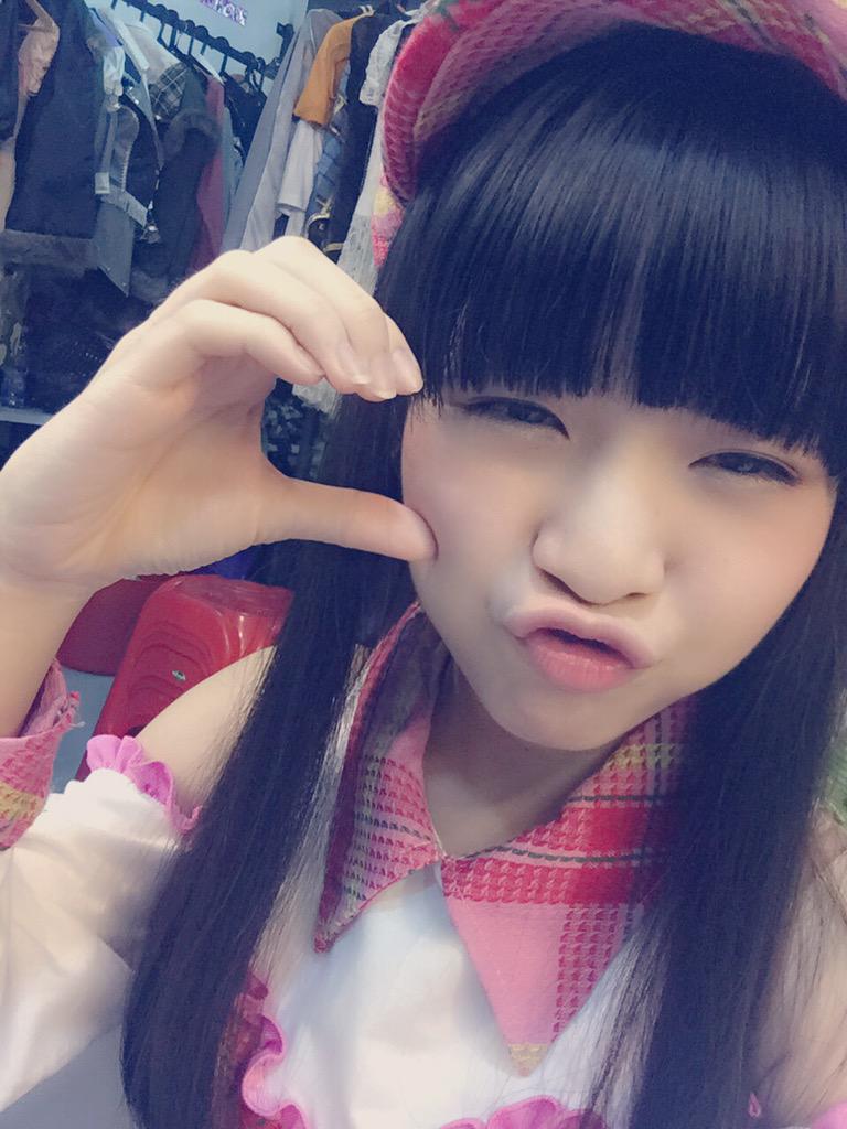 cindyyuvia's tweet photo. thankyou for todaaayy!!😝😘💕

siapa yang mau jadi setengah hatinya lagiiiiii?? ❤️❤️ http://t.co/eMiczlYF5V