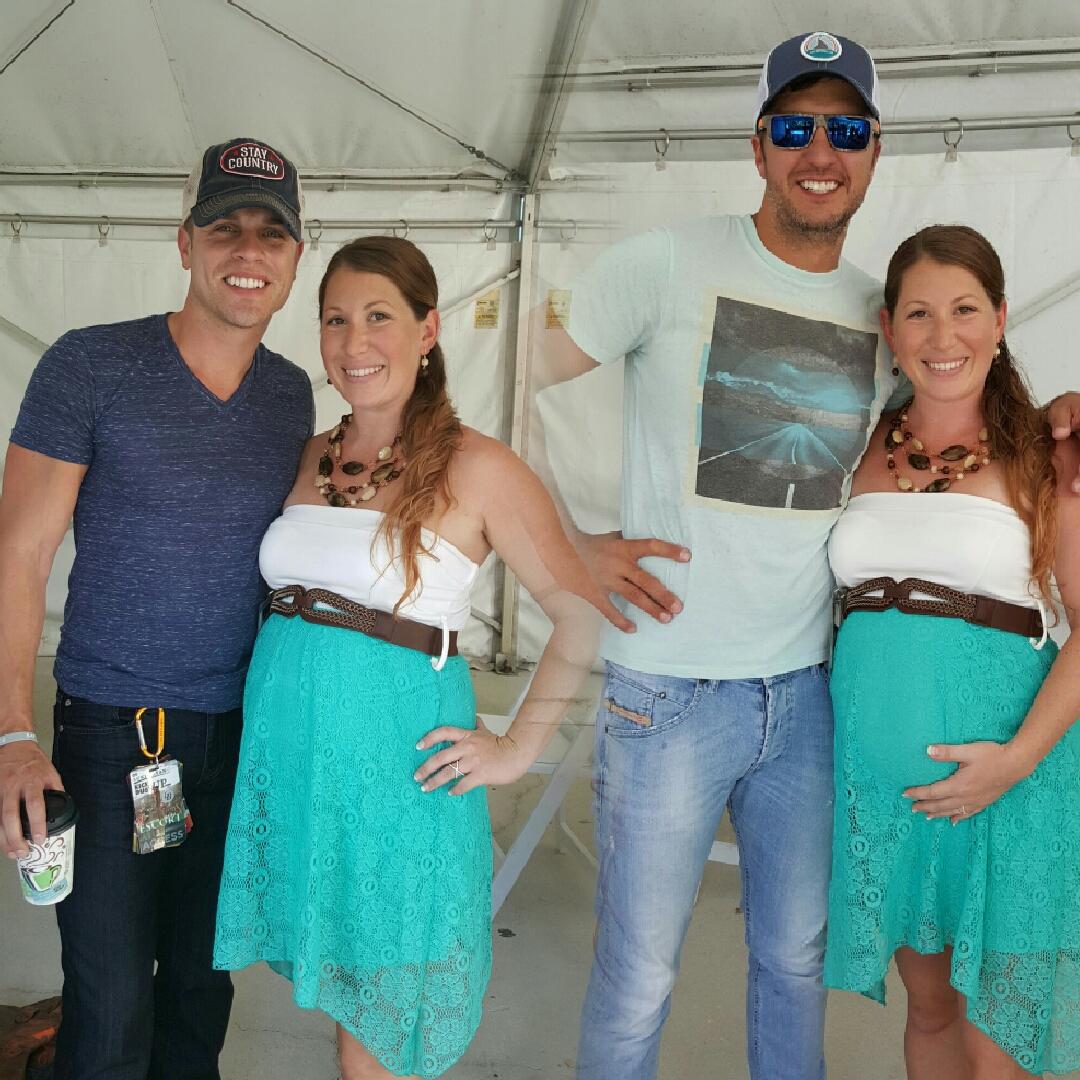 NewCountry_1031's tweet photo. Who's ready for round 2? These guys are! And Randy lol #WIRKItLuke #KickTheDustUpTour @1031WIRK http://t.co/FhVOPGhtGQ