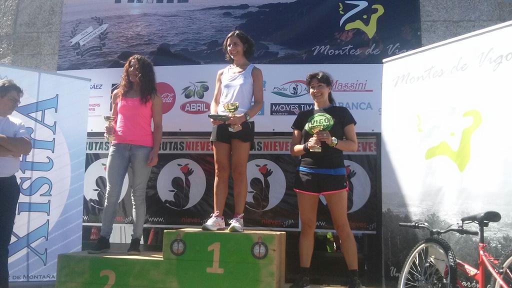 Vigoentrena's tweet photo. Podium de una de nuestras corredoras en el #trail @montesdevigo. Felicidades! #nowomannotrail #equipo #motivación http://t.co/Hh5X0MJ6MD