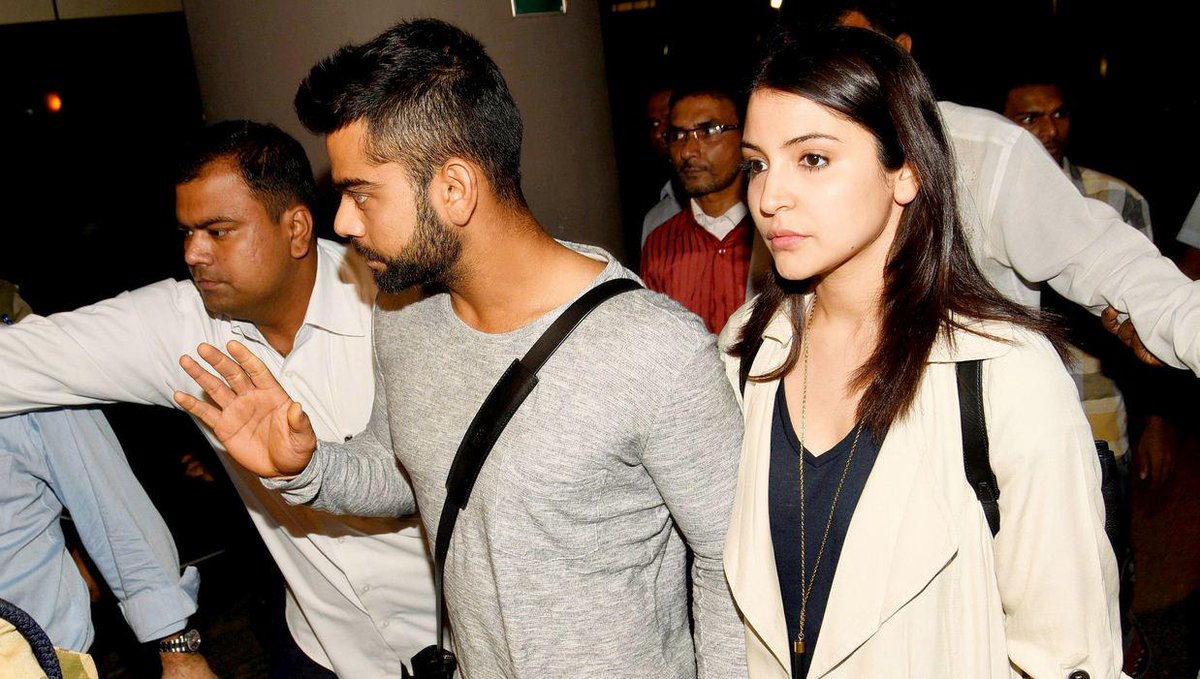 .<a href="/imVkohli/">Virat Kohli</a> surprises <a href="/AnushkaSharma/">Anushka Sharma</a> like never before timesofindia.indiatimes.com/entertainment/…